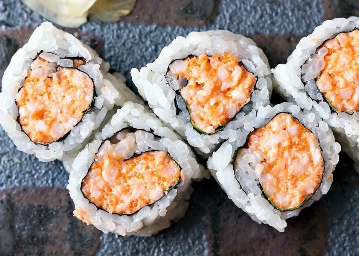 spicy-crab-rolls-286603.webp