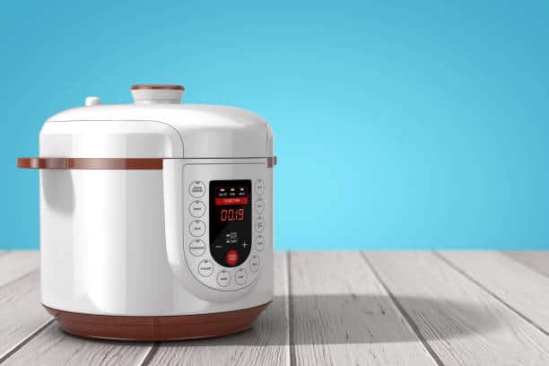 Instant Pot vs Crock Pot: Differences, Uses, and More