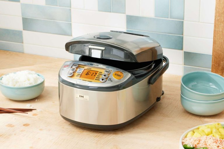 Modern Rice Cooker Features That Enhance the Cooking Process