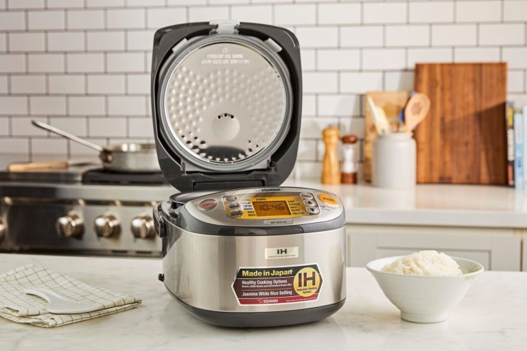 6 Tools and Brushes to Use for Rice Cooker Cleaning